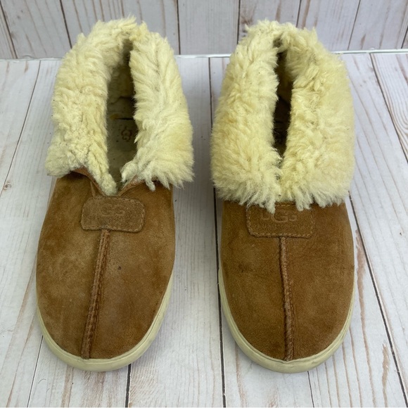UGG Boot Shoes Size 9 - Picture 2 of 6